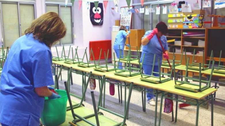 Δήμος άφησε απλήρωτες τις σχολικές καθαρίστριες -Κινητοποίηση στο Δημαρχείο