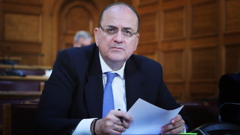 ΠΑΣΟΚ: Θα απαντήσει ο πρωθυπουργός της αριστείας για το «πτυχίο» Λαζαρίδη;